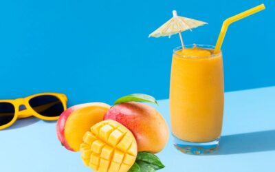 The Mood-Boosting Smoothie That Tastes Like Sunshine in a Glass